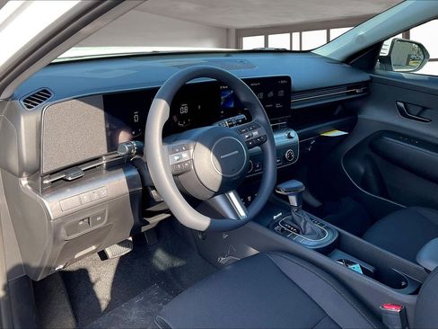 New 2026 Hyundai Kona SE image 7