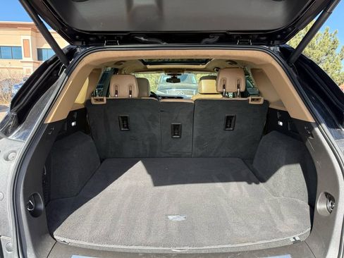 Used 2017 Cadillac XT5 Platinum AWD/4WD image 16