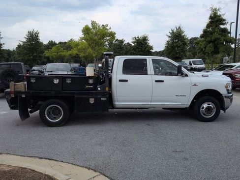 Used 2020 RAM 3500 Tradesman w/ Chrome Appearance Group AWD/4WD image 3