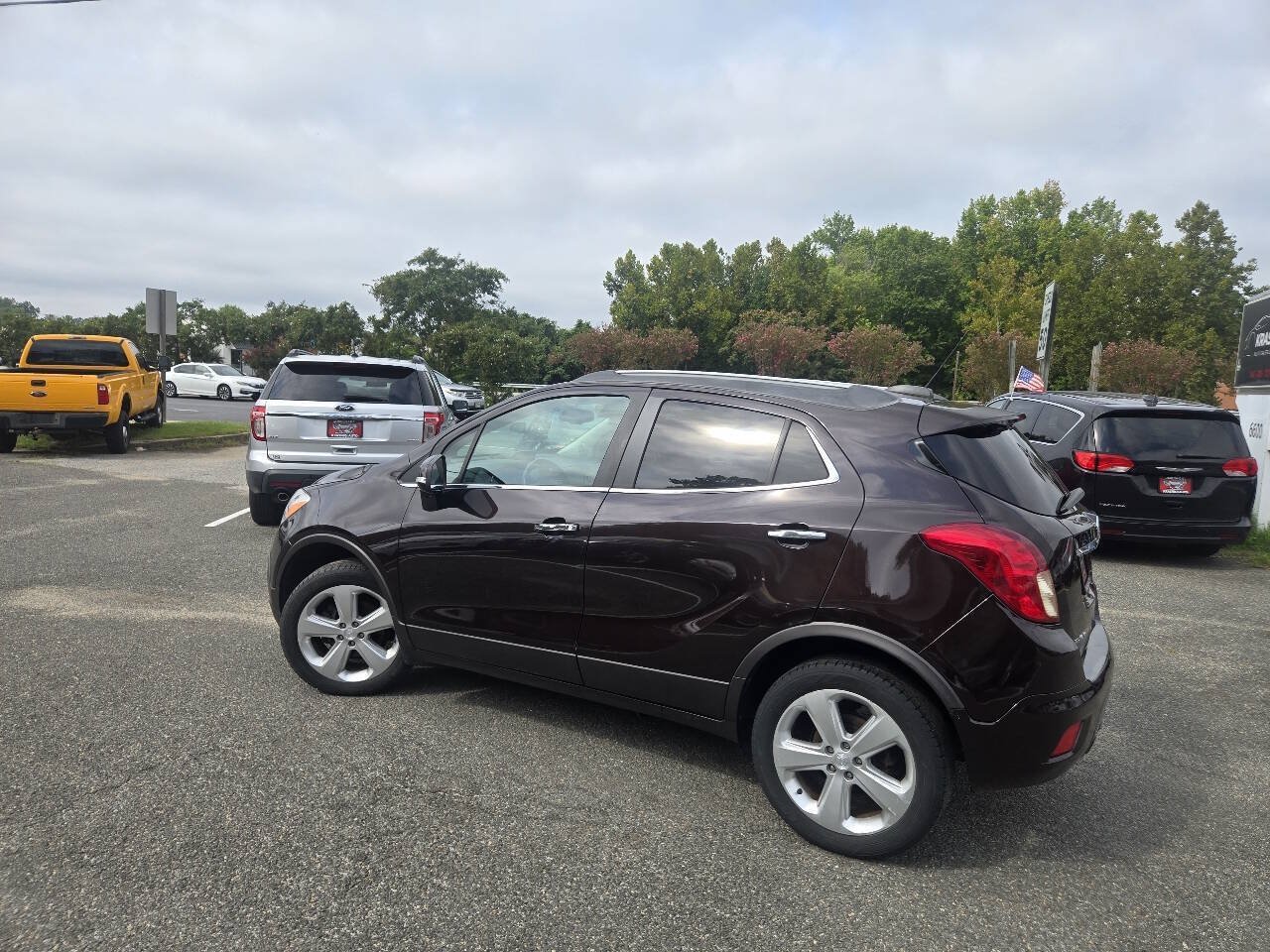 Used 2015 Buick Encore AWD image 10