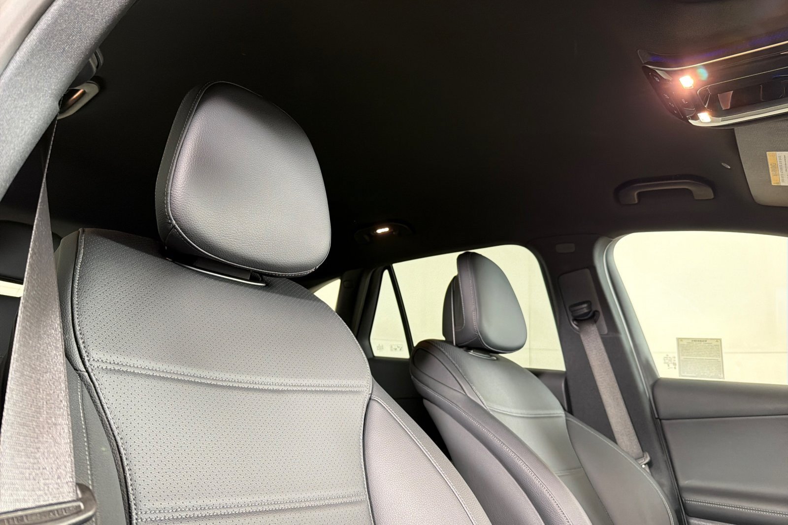Used 2026 Mercedes-Benz GLC 300 image 15