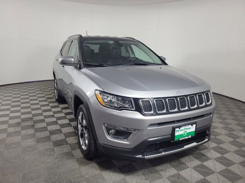 Used 2017 Jeep Compass Limited AWD/4WD image 13