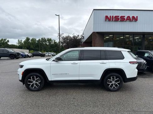 Used 2024 Jeep Grand Cherokee L Limited AWD/4WD image 8