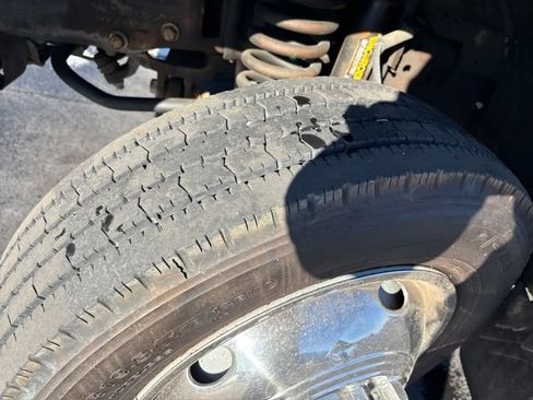 Used 2007 Ford F550 2WD Crew Cab Super Duty image 25