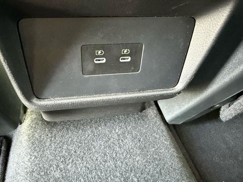 Used 2024 Nissan Rogue SV FWD image 12