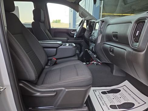 Used 2022 Chevrolet Silverado 1500 Custom AWD/4WD image 33