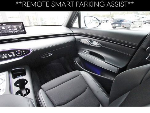 Used 2025 Genesis GV70 2.5T Sport Prestige w/ Sport Prestige Package image 12