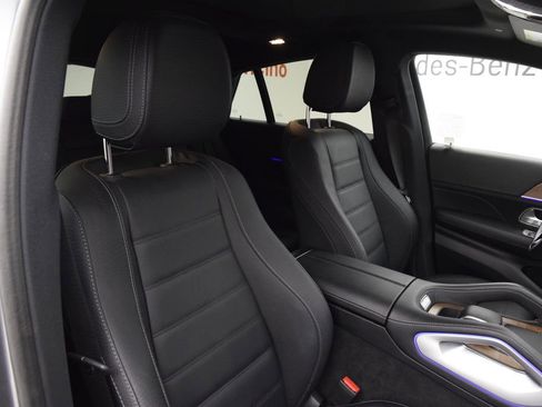 Used 2025 Mercedes-Benz GLE 450 4MATIC Coupe image 17