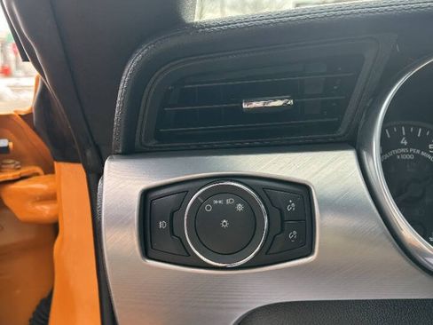 Used 2019 Ford Mustang GT Premium image 22