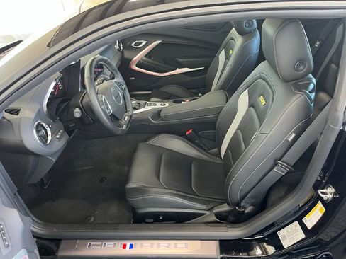 Used 2023 Chevrolet Camaro SS RWD image 4