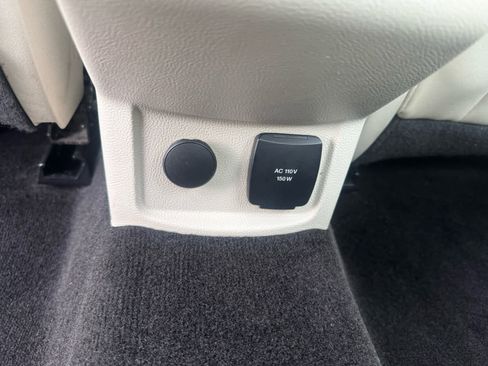 Used 2018 Ford Fusion Platinum image 15