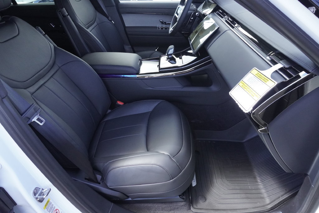 New 2026 Land Rover Range Rover Sport SE AWD/4WD image 23