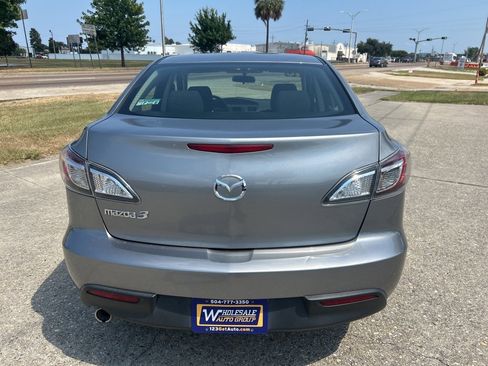 Used 2010 MAZDA MAZDA3 i Touring image 5