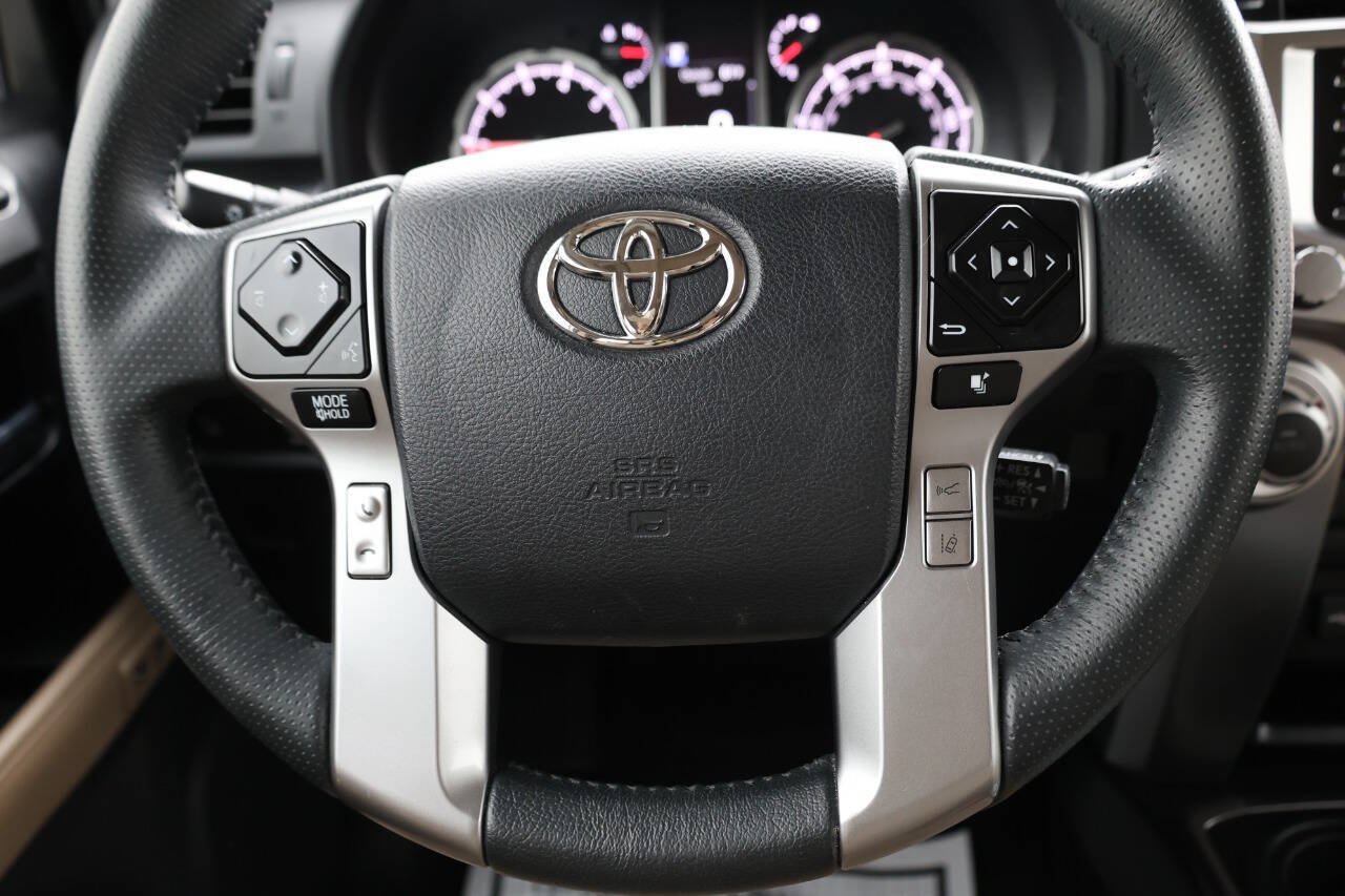 Used 2022 Toyota 4Runner Limited AWD/4WD image 18