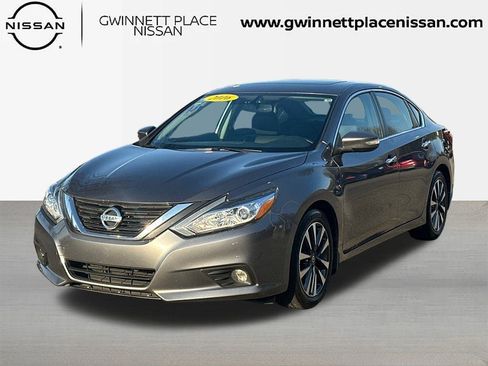 Used 2016 Nissan Altima 2.5 SL w/ 2.5 Technology Package image 1