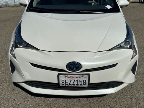 Used 2018 Toyota Prius One FWD image 15