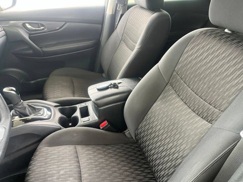 Used 2020 Nissan Rogue SV AWD/4WD image 9
