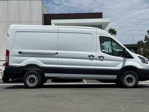 New 2026 Ford Transit 250 148 Medium Roof RWD image 2