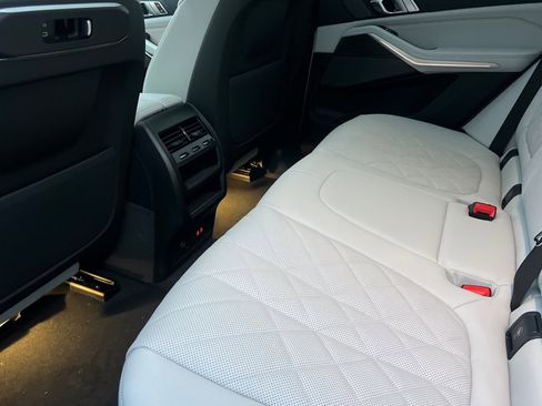 New 2026 BMW X5 xDrive40i image 19