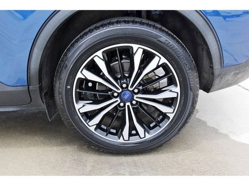 Used 2022 Ford Escape SE w/ SE Sport Appearance Package FWD image 30