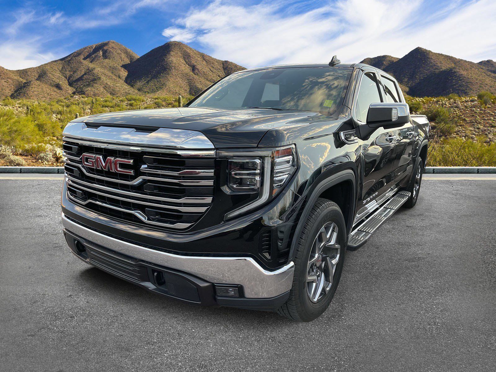 Used 2025 GMC Sierra 1500 SLT w/ SLT Premium Package AWD/4WD image 2