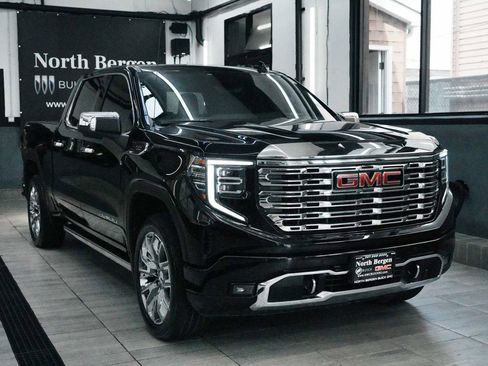 Used 2026 GMC Sierra 1500 Denali AWD/4WD image 3