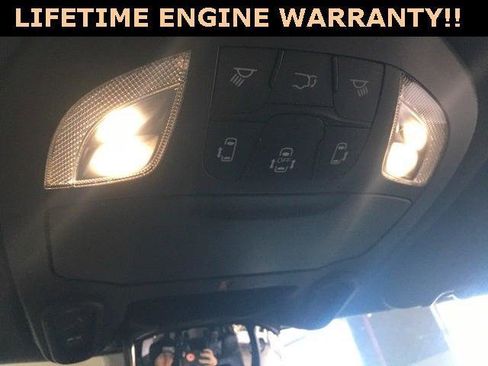 Certified 2025 Chrysler Pacifica Limited image 26