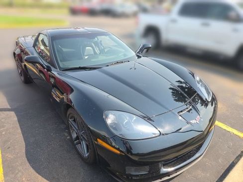 Used 2007 Chevrolet Corvette Z06 w/ Preferred Equipment Group RWD image 36