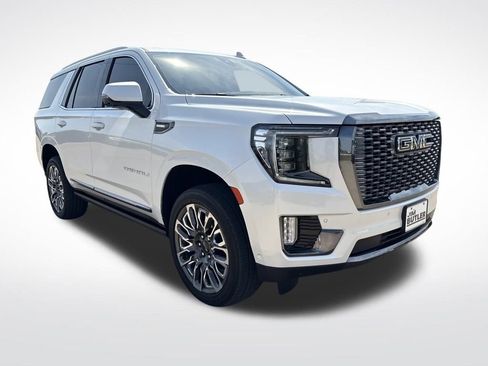 Used 2023 GMC Yukon Denali Ultimate image 9