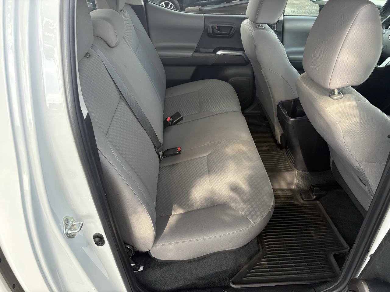Used 2023 Toyota Tacoma SR5 RWD image 16