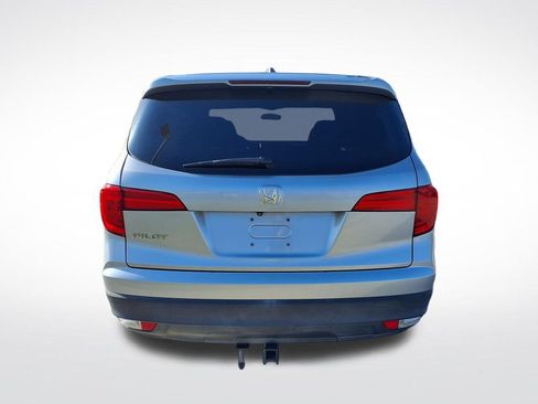 Used 2017 Honda Pilot EX image 6