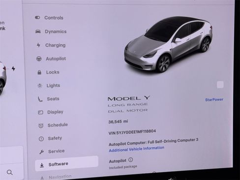 Used 2021 Tesla Model Y Long Range image 31