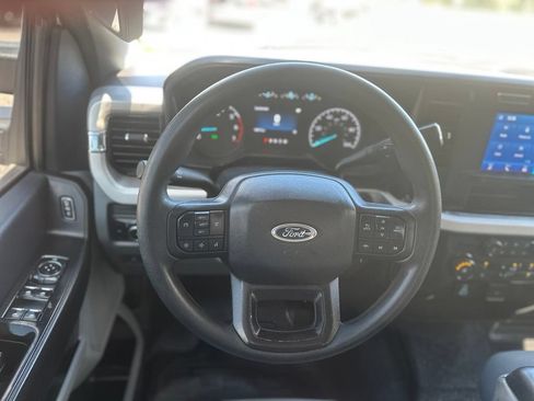 Certified 2024 Ford F250 XL w/ XL Chrome Package AWD/4WD image 5
