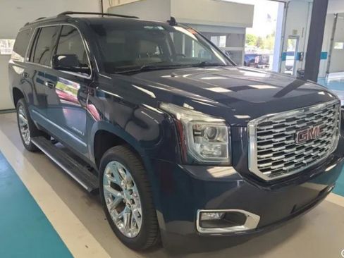 Used 2018 GMC Yukon Denali w/ Denali Ultimate Package AWD/4WD image 4