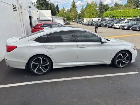 Used 2020 Honda Accord Sport image 5