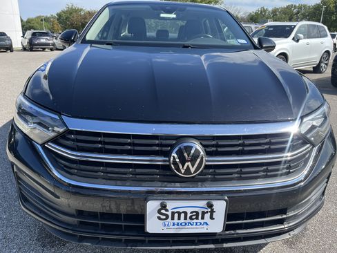 Used 2024 Volkswagen Jetta SE FWD image 13