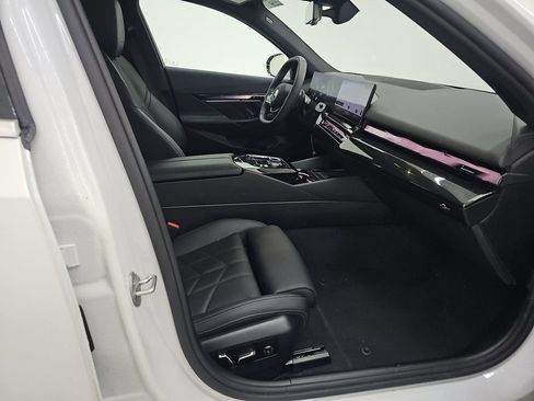 Used 2026 BMW 540i xDrive AWD/4WD image 10