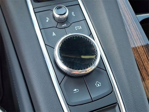 Certified 2023 Cadillac Escalade Premium Luxury image 23