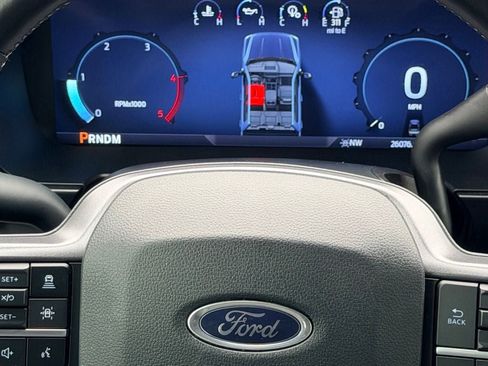 Certified 2024 Ford F250 Lariat w/ Lariat Ultimate Package AWD/4WD image 23