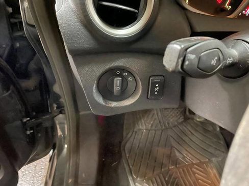 Used 2011 Ford Fiesta SE w/ 201A Rapid Spec Order Code image 32