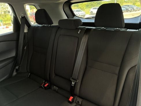 Used 2024 Nissan Rogue S AWD/4WD image 19