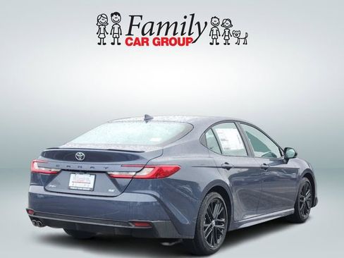 New 2026 Toyota Camry SE FWD image 4