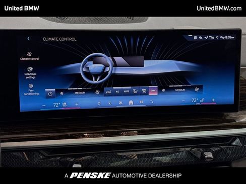 Used 2024 BMW X7 xDrive40i w/ M Sport Package AWD/4WD image 11