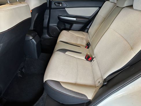 Used 2017 Subaru Crosstrek 2.0i Premium AWD/4WD image 19