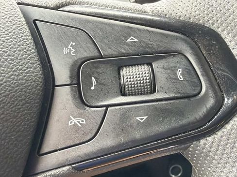 Used 2024 Chevrolet Trax LT FWD image 21