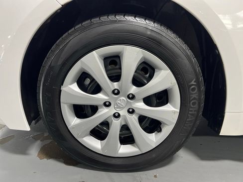 Certified 2023 Toyota Corolla LE w/ Carpet Mat Package (TMS) FWD image 9