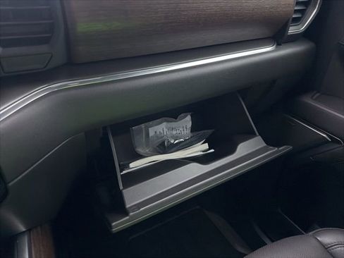 Certified 2023 Chevrolet Silverado 1500 High Country w/ Technology Package image 38