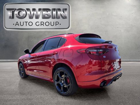 Used 2023 Alfa Romeo Stelvio Veloce AWD/4WD image 6