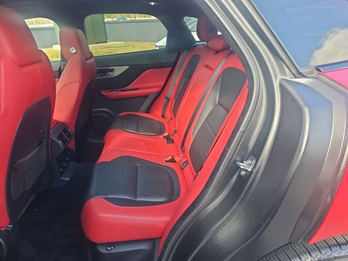 Used 2017 Jaguar F-PACE S image 32