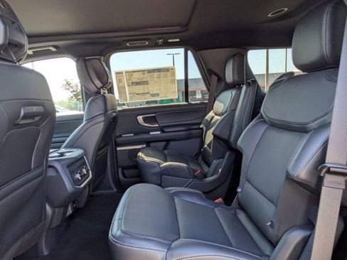New 2026 Ford Expedition Platinum w/ Stealth Appearance Package AWD/4WD image 14